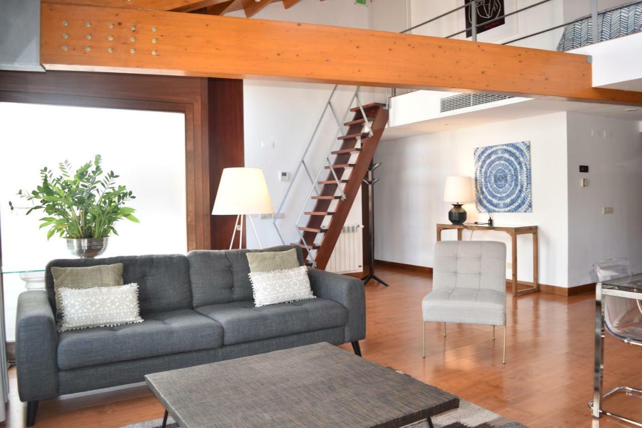 ליסבון Architect-Designed Loft In A Historic Hilltop Neighborhood מראה חיצוני תמונה