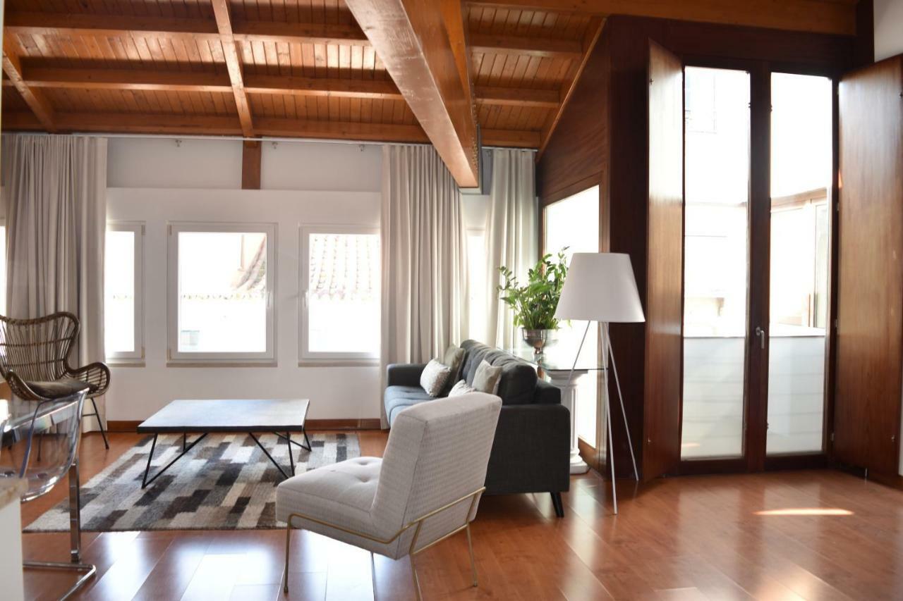 ליסבון Architect-Designed Loft In A Historic Hilltop Neighborhood מראה חיצוני תמונה