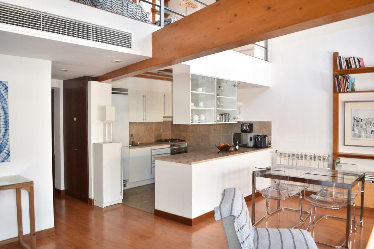 ליסבון Architect-Designed Loft In A Historic Hilltop Neighborhood מראה חיצוני תמונה