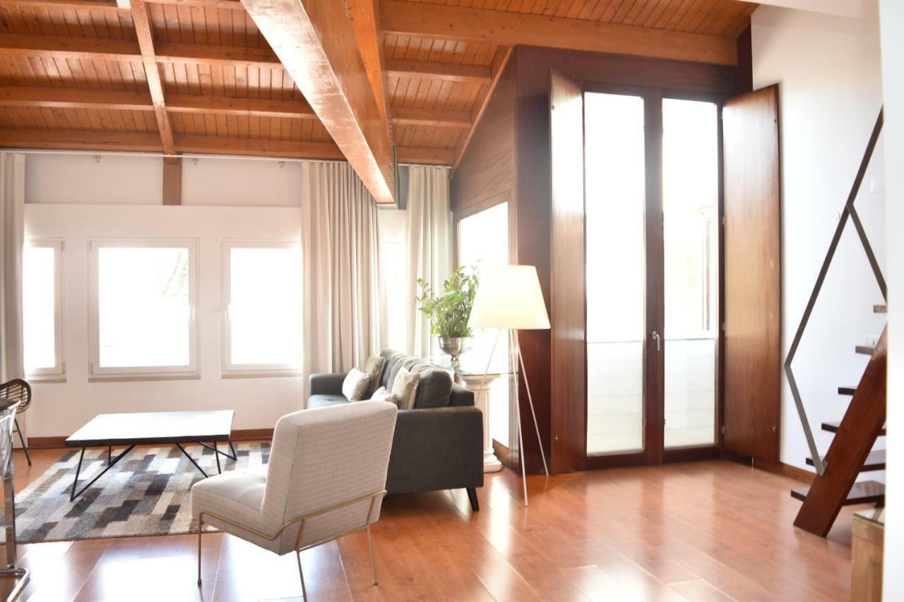 ליסבון Architect-Designed Loft In A Historic Hilltop Neighborhood מראה חיצוני תמונה